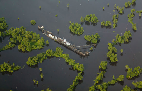 Aerial view above natural gas extraction Louisiana Credit: Aerial Archives / Alamy Stock Photo.