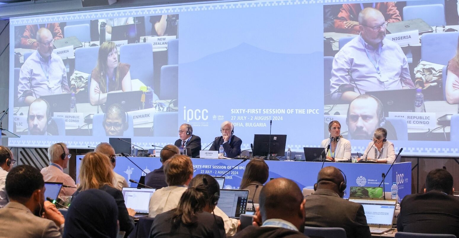 A plenary at the IPCC meeting in Sofia on 27 July. Photo by IISD/ENB | Anastasia Rodopoulou